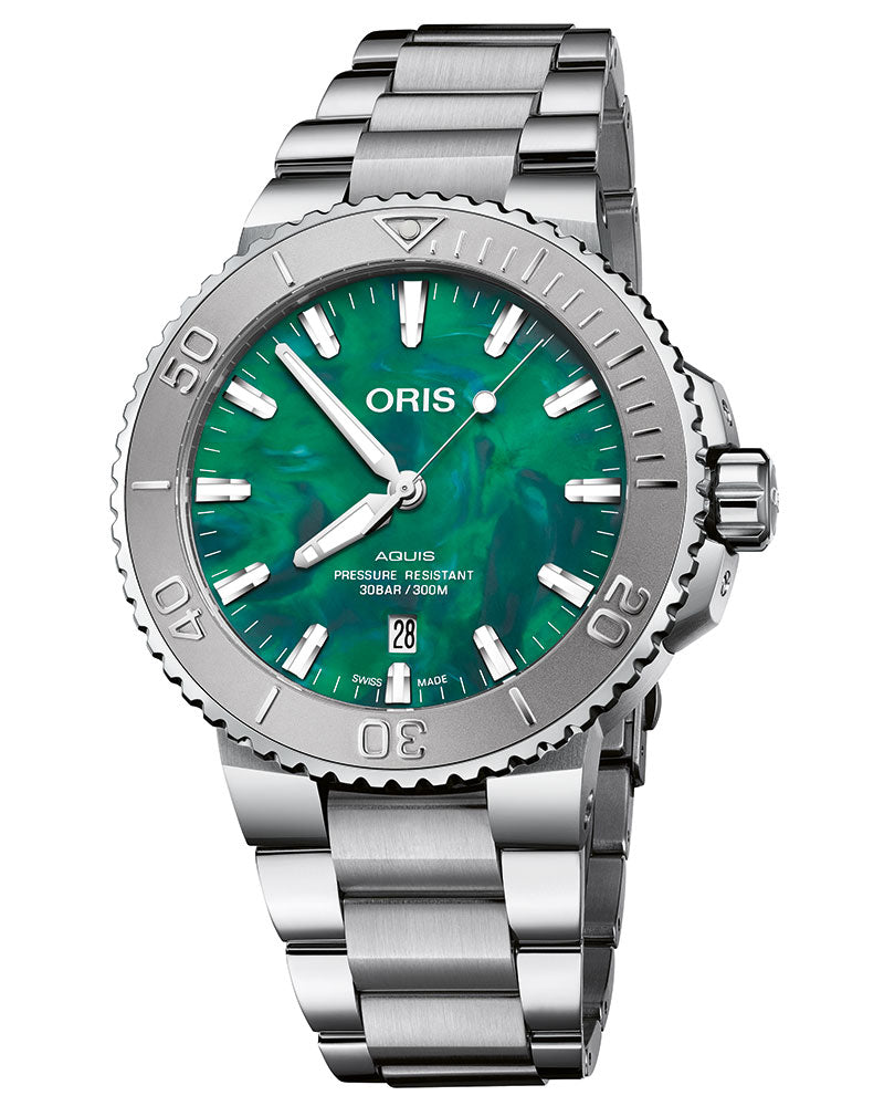 Introducing the new Oris x Bracenet Aquis with upcycled dial